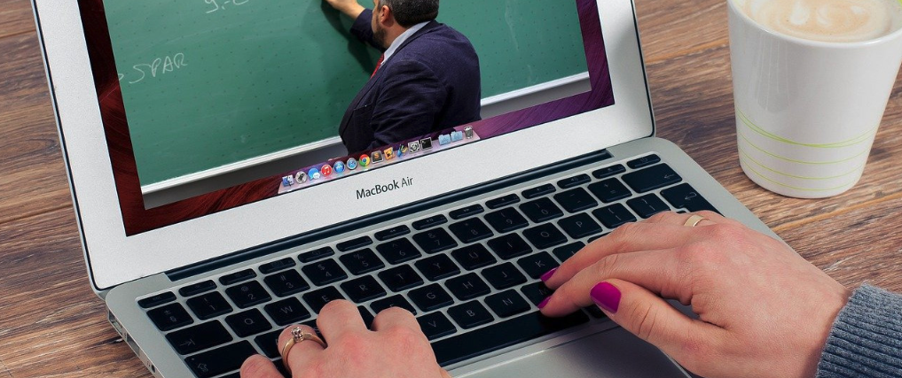 Просветительское занятие для населения старшего возраста «Финансовые секты и сравнительно НЕ честные способы отъема денег»