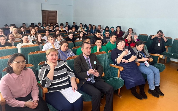 На молодежном форуме Зауралья подняли вопросы финансовой грамотности 