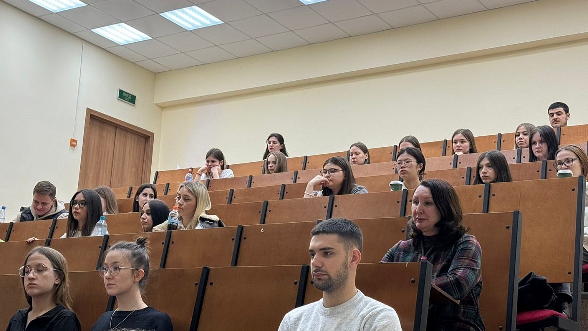 Студенты УУНиТ прокачали навыки по управлению личными финансами