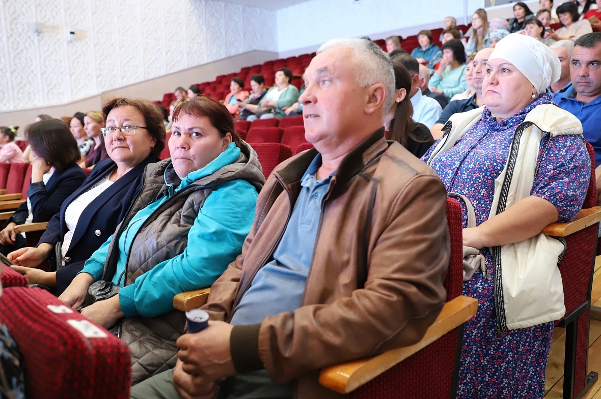 В Бураевском районе прошли просветительские встречи по финансовой грамотности