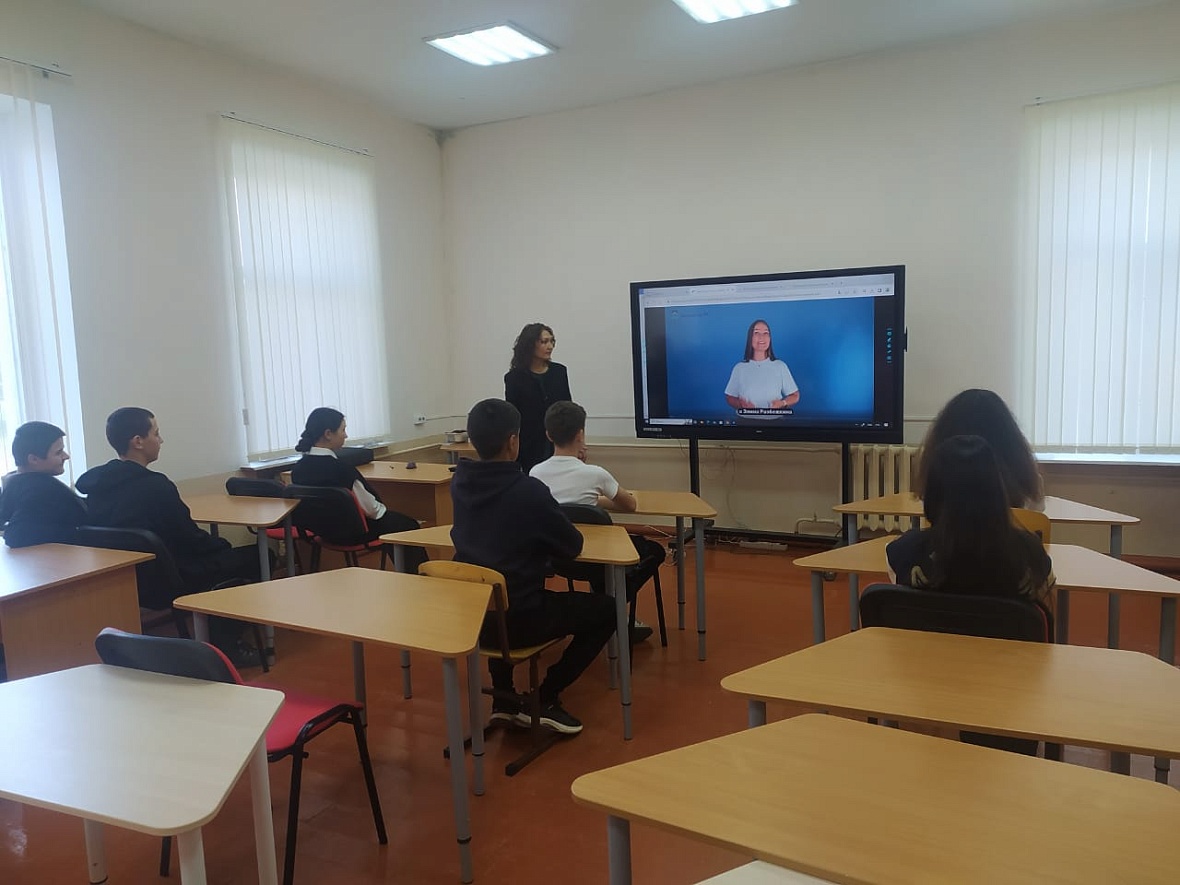 Школьников Башкирии предупредили о мошенничестве в интернете